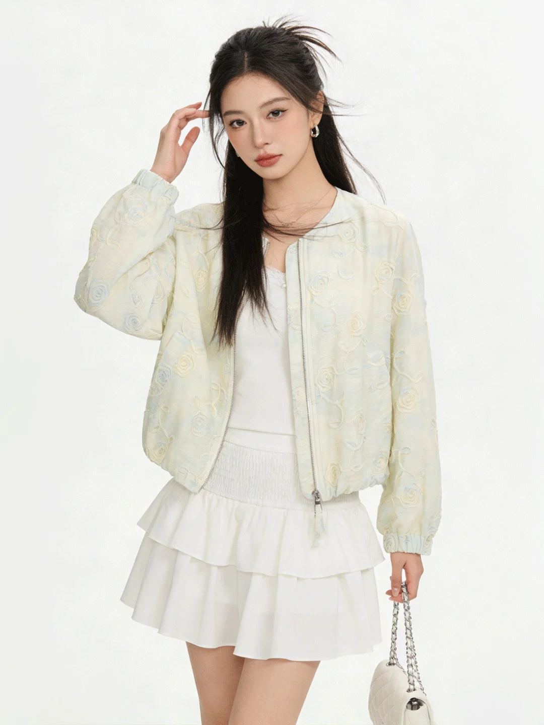 Early Spring New Korean Style Embroidered Short Jacket Loose Slimming Thin Cardigan Women's Fashion Spring 2026
Early Spring New Korean Style Embroidered Short Jacket Loose Slimming Thin Cardigan Women's Fashion Spring 2026