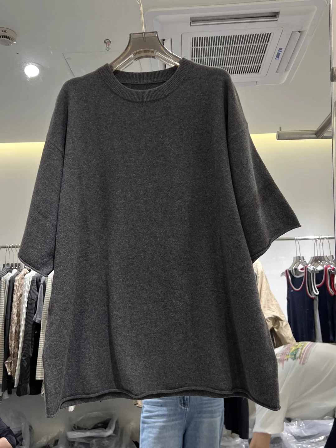 plus Size American Lazy Sle Mid-Length Knitted Sweater Loose round Ne Pullover for Men And Women Autumn Winter Wear
plus Size American Lazy Sle Mid-Length Knitted Sweater Loose round Ne Pullover for Men And Women Autumn Winter Wear