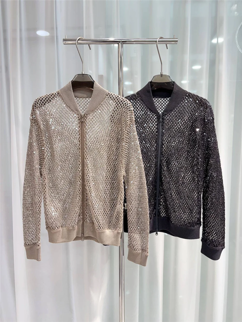 Women Summer Linen Cardigan Jacket Sparkling Sequined Knitted Zipper Top
Women Summer Linen Cardigan Jacket Sparkling Sequined Knitted Zipper Top