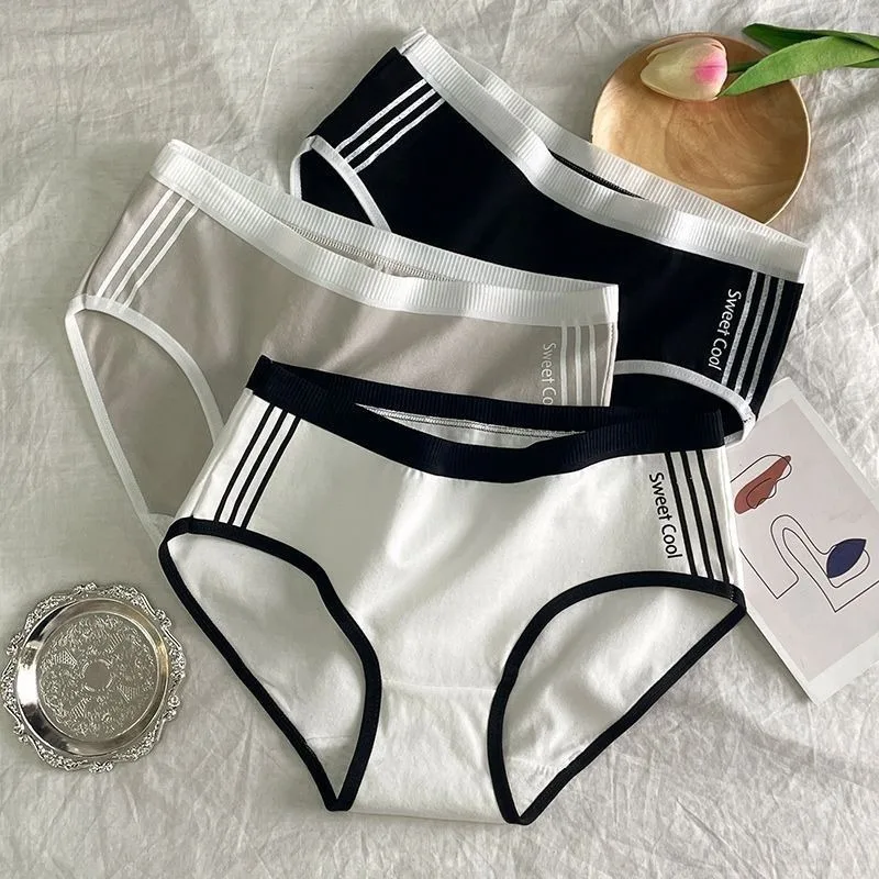 3PCS/Set Women's Panties Seamless Girls Cotton Underwear Silk Satin Lingerie Comfortable Breathable Briefs Panty
3PCS/Set Women's Panties Seamless Girls Cotton Underwear Silk Satin Lingerie Comfortable Breathable Briefs Panty