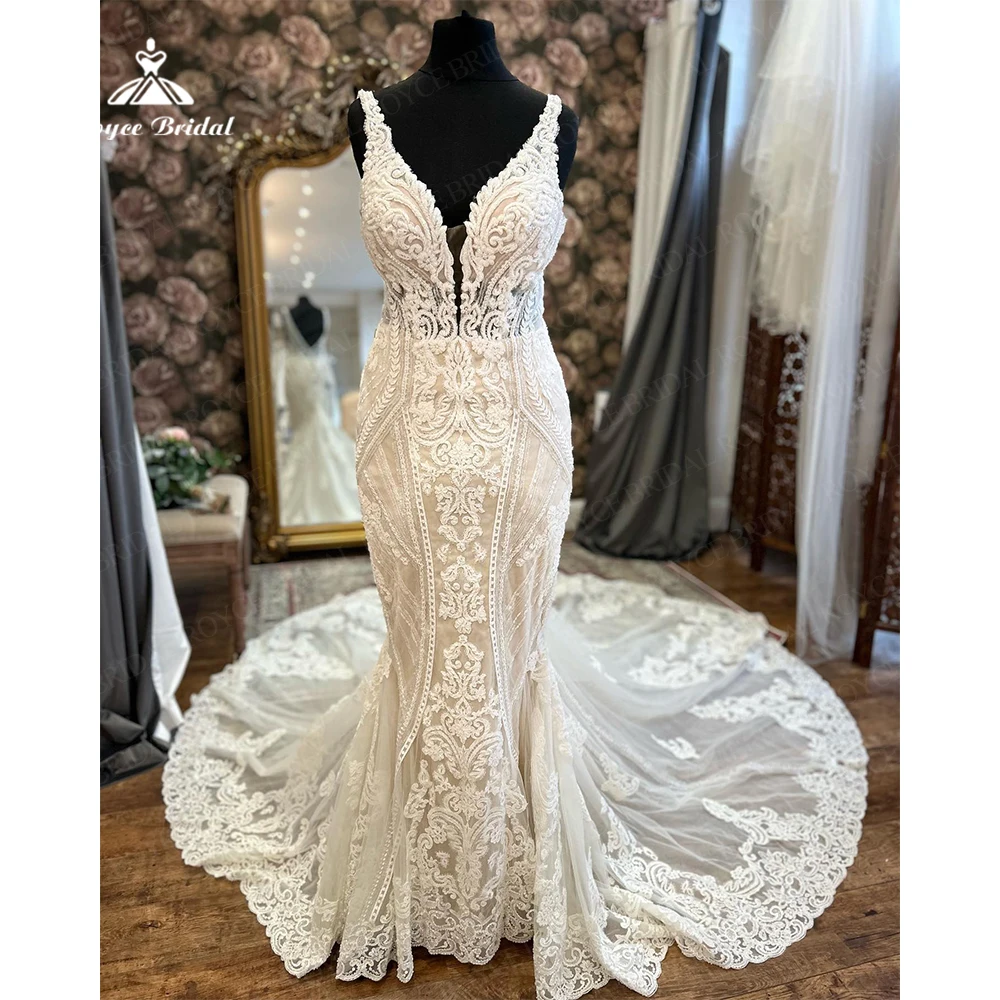 Roycebridal кружевное свадебное платье русалки с аппликацией для женщин с v-образным вырезом на тонких бретельках соборный шлейф Vestidos De Novia по индивидуальному заказу
Roycebridal кружевное свадебное платье русалки с аппликацией для женщин с v-образным вырезом на тонких бретельках соборный шлейф Vestidos De Novia по индивидуальному заказу