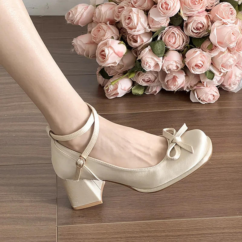 Women Fashion Platform Pumps Spring High Heels Buckle Strap Mary Jane Shoes Woman Elegant Bows Thick Heeled Party Single Shoes
Women Fashion Platform Pumps Spring High Heels Buckle Strap Mary Jane Shoes Woman Elegant Bows Thick Heeled Party Single Shoes