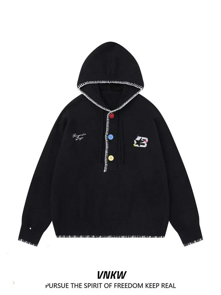 Ретро-американский свитер-худи с контрастными цветами, вышивкой и пуговицами, вязаный, для мужчин и женщин, осенне-зимний, в стиле оверсайз, с открытым воротником
Ретро-американский свитер-худи с контрастными цветами, вышивкой и пуговицами, вязаный, для мужчин и женщин, осенне-зимний, в стиле оверсайз, с открытым воротником