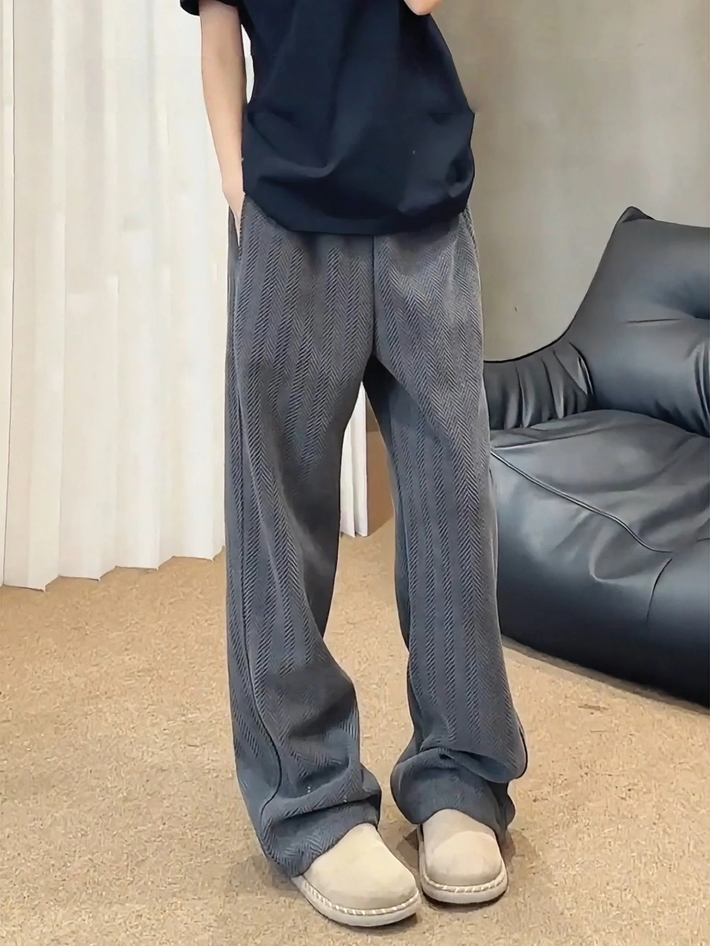 Deep ey American Sle Casual Wide Leg Men's Pants Autumn Heavy Drape Knife Sweatpants Straight Leg Sports Trousers
Deep ey American Sle Casual Wide Leg Men's Pants Autumn Heavy Drape Knife Sweatpants Straight Leg Sports Trousers