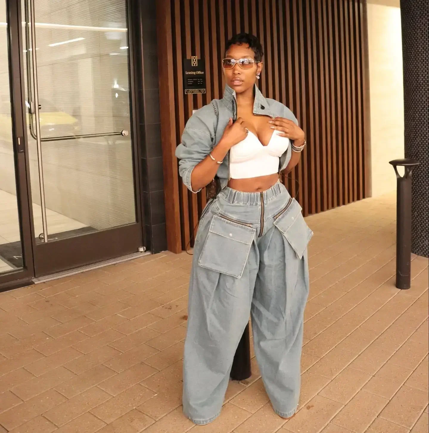 Denim 2 Piece Sets Women Coat Jacket Wide Leg Pants Jeans Suits Multiple Pockets Trousers Outfits 2025 Ensemble Streetwear
Denim 2 Piece Sets Women Coat Jacket Wide Leg Pants Jeans Suits Multiple Pockets Trousers Outfits 2025 Ensemble Streetwear