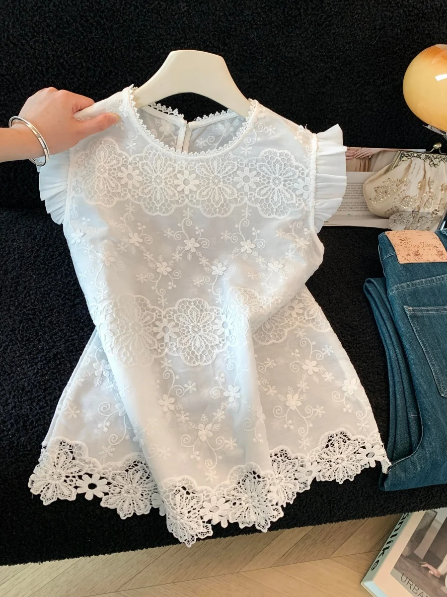 White Lace round Neck Sleeveless Shirt Women's Fashion Summer High-End Hollow out Top Luxury Sensation Breathable Polyester
White Lace round Neck Sleeveless Shirt Women's Fashion Summer High-End Hollow out Top Luxury Sensation Breathable Polyester
