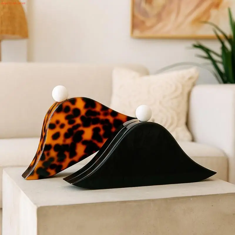 Q5WE Fashion Geometric Pattern Acrylic Purse for Wedding Prom Event Adjustable Crossbody Strap Compact Evening Bag
Q5WE Fashion Geometric Pattern Acrylic Purse for Wedding Prom Event Adjustable Crossbody Strap Compact Evening Bag