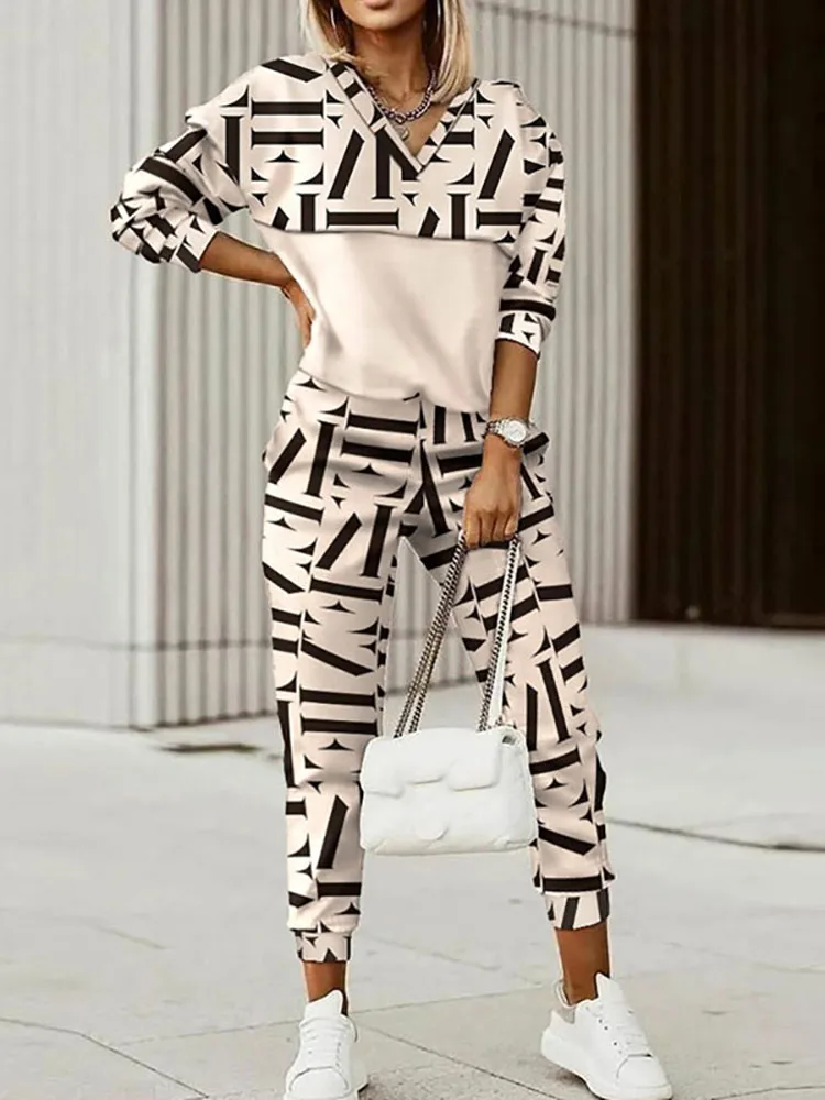 Women Loungewear Slim High Elastic Waist Set Spring Autumn Sportswear Patchwork Long Sleeve Ladies Outfit V-Neck Printing Suit
Women Loungewear Slim High Elastic Waist Set Spring Autumn Sportswear Patchwork Long Sleeve Ladies Outfit V-Neck Printing Suit