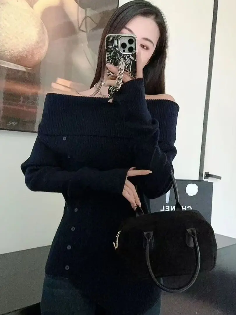 Pure Desire Knitted Sweater oulder Bared Collar Design Women's Faionable Base Layer Top for Autumn New Arrival
Pure Desire Knitted Sweater oulder Bared Collar Design Women's Faionable Base Layer Top for Autumn New Arrival