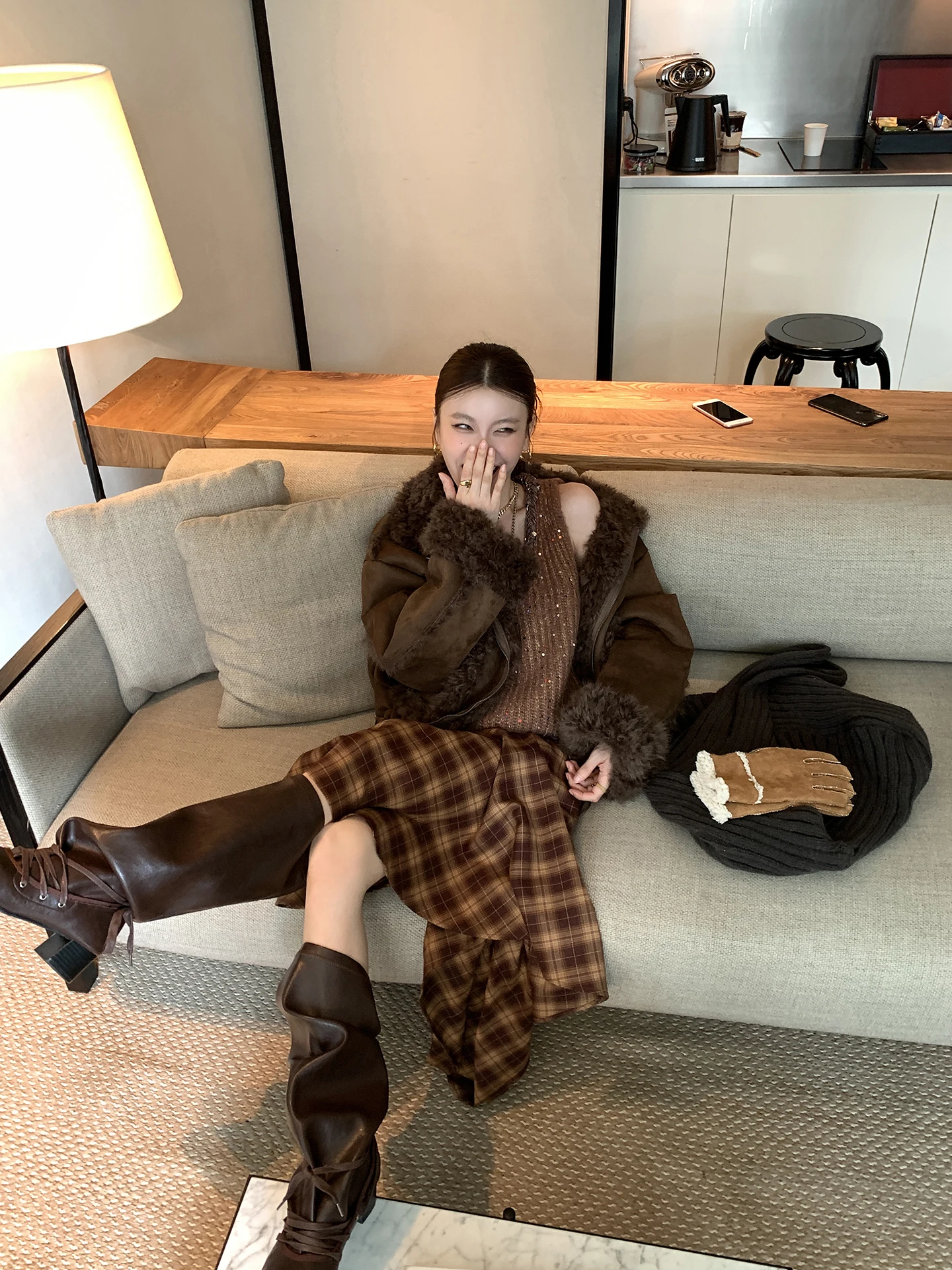 Юбка DULA с низкой талией, А-силуэт, женская повседневная юбка в клетку, асимметричный дизайн, зимняя модная повседневная юбка из полиэстера
Юбка DULA с низкой талией, А-силуэт, женская повседневная юбка в клетку, асимметричный дизайн, зимняя модная повседневная юбка из полиэстера