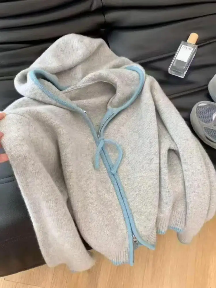 Korean Style Women Grey Blue Patchwork Elegant Long Sleeve Office Knitted Tops Autumn Winter Hooded Zipper Sweater 2024 Popular
Korean Style Women Grey Blue Patchwork Elegant Long Sleeve Office Knitted Tops Autumn Winter Hooded Zipper Sweater 2024 Popular