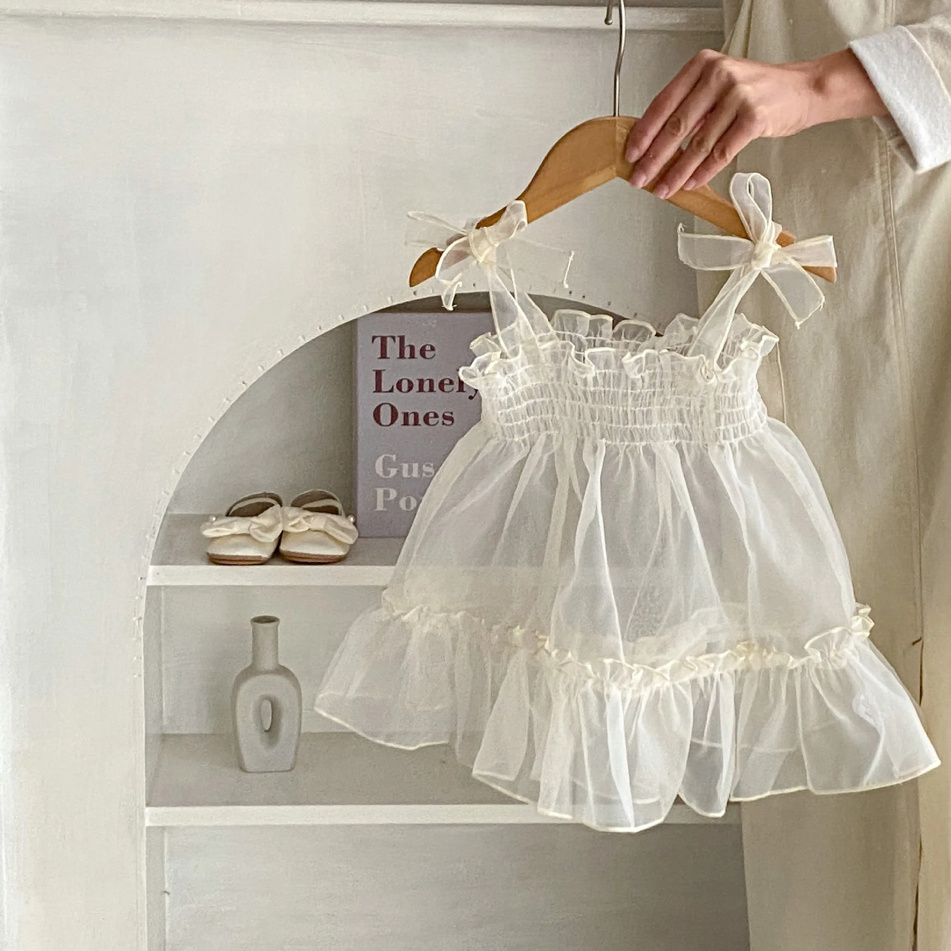 Ins 2024 Summer Kids Girls Mesh Dress Tulle Solid Thin Versatile Baby Girls Slip Dress Ruched Ruffle Toddler Girls Dress
Ins 2024 Summer Kids Girls Mesh Dress Tulle Solid Thin Versatile Baby Girls Slip Dress Ruched Ruffle Toddler Girls Dress