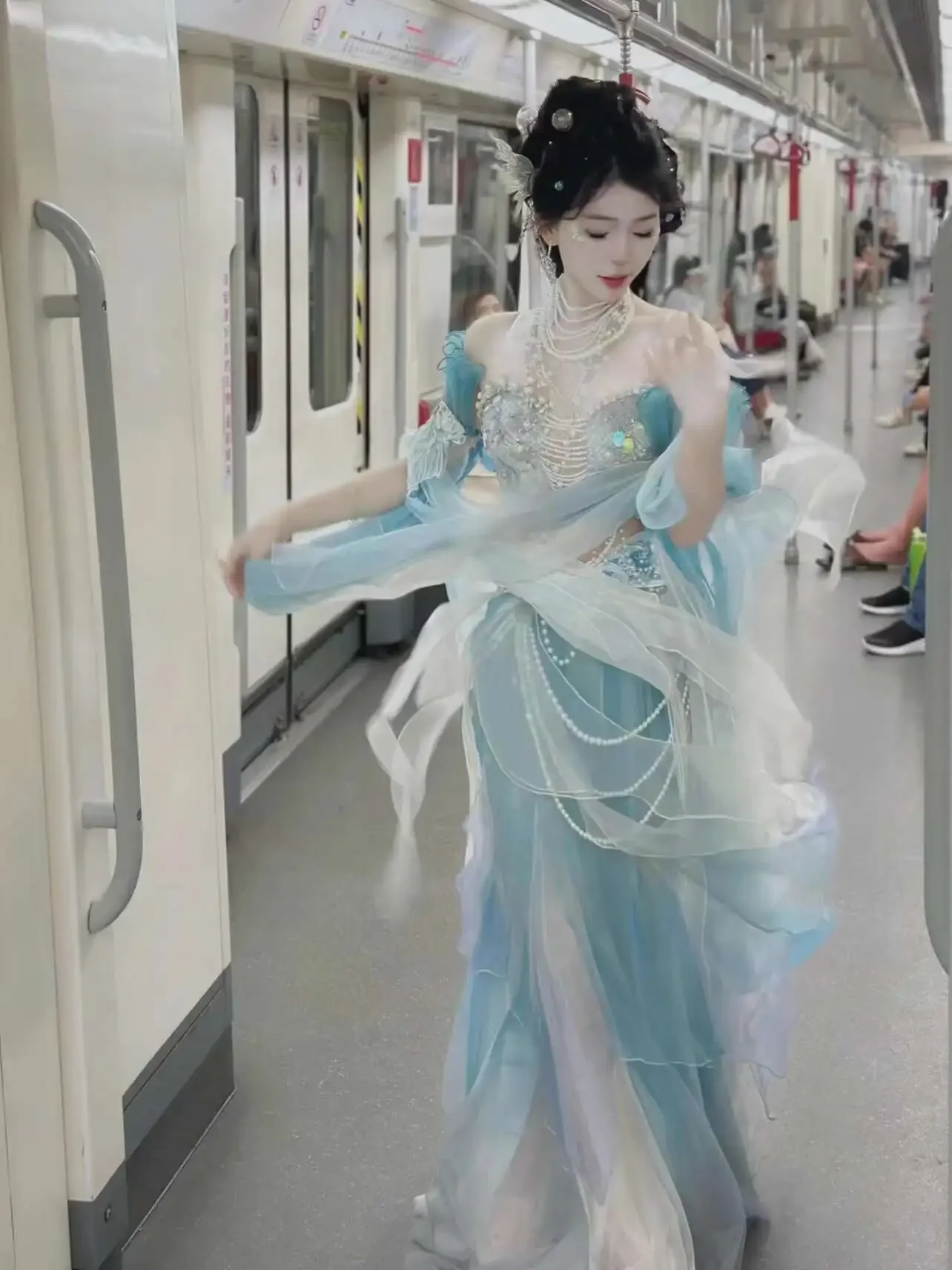 Female Heavy Industry Fashion New Carnival Halloween Cos Cosplay Mermaid Clan Princess Gradient Mythology Embroidery Hanfu Suit
Female Heavy Industry Fashion New Carnival Halloween Cos Cosplay Mermaid Clan Princess Gradient Mythology Embroidery Hanfu Suit