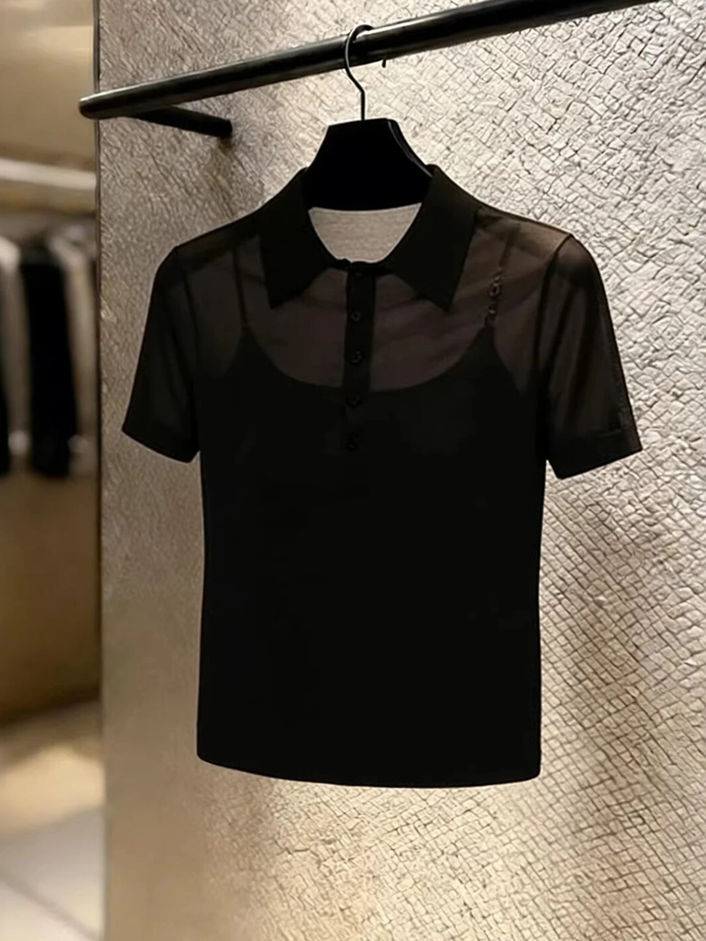 Женская футболка Slim Fit с коротким рукавом и круглым вырезом, однотонная, универсальная, летняя, модная, высокого качества, в корейском стиле, для повседневной носки
Женская футболка Slim Fit с коротким рукавом и круглым вырезом, однотонная, универсальная, летняя, модная, высокого качества, в корейском стиле, для повседневной носки