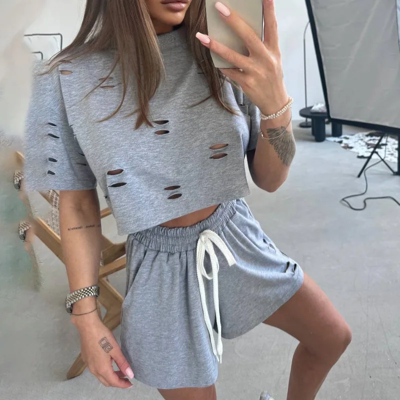 2024 Summer Women's New Fashion Round Neck Short Sleeve T-shirt & Shorts Set Female Clothing Casual Loose Short Pants Outfits
2024 Summer Women's New Fashion Round Neck Short Sleeve T-shirt & Shorts Set Female Clothing Casual Loose Short Pants Outfits