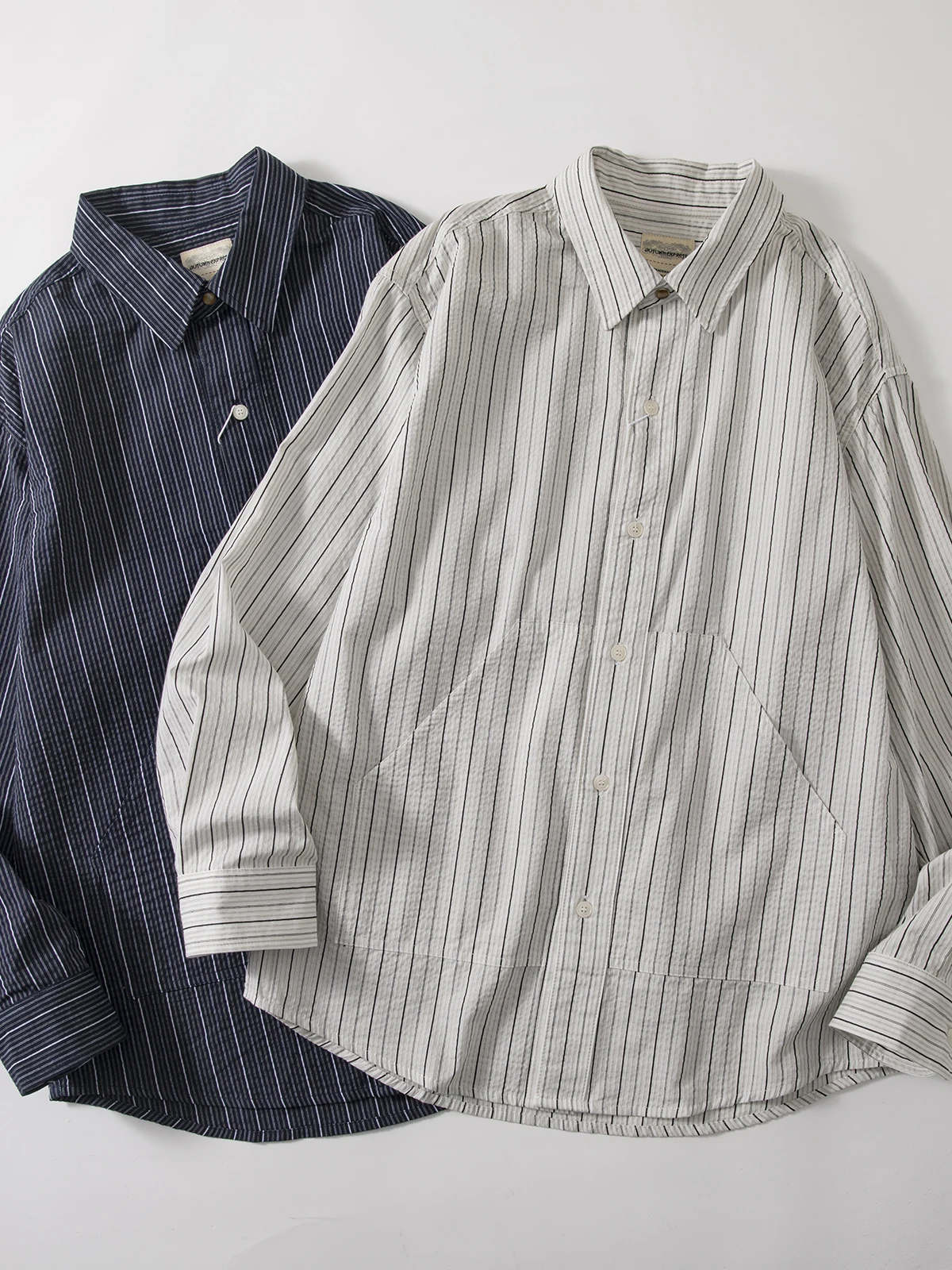 Loose Fit Casual Striped Long Sve irt Men's Retro American Sle Workwear with Big ket Artistic Old Money Sle Japanese
Loose Fit Casual Striped Long Sve irt Men's Retro American Sle Workwear with Big ket Artistic Old Money Sle Japanese