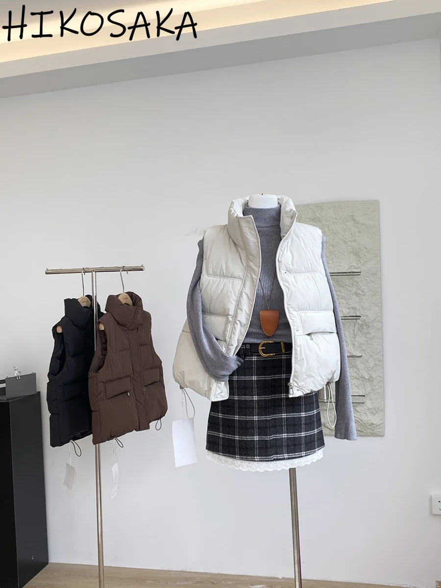 Winter 2025 New Korean Retro Fashion Loose Vests Versatile Stand-up Collar Zipper Sleeveless Warm Parkas Casual All-match Jacket
Winter 2025 New Korean Retro Fashion Loose Vests Versatile Stand-up Collar Zipper Sleeveless Warm Parkas Casual All-match Jacket