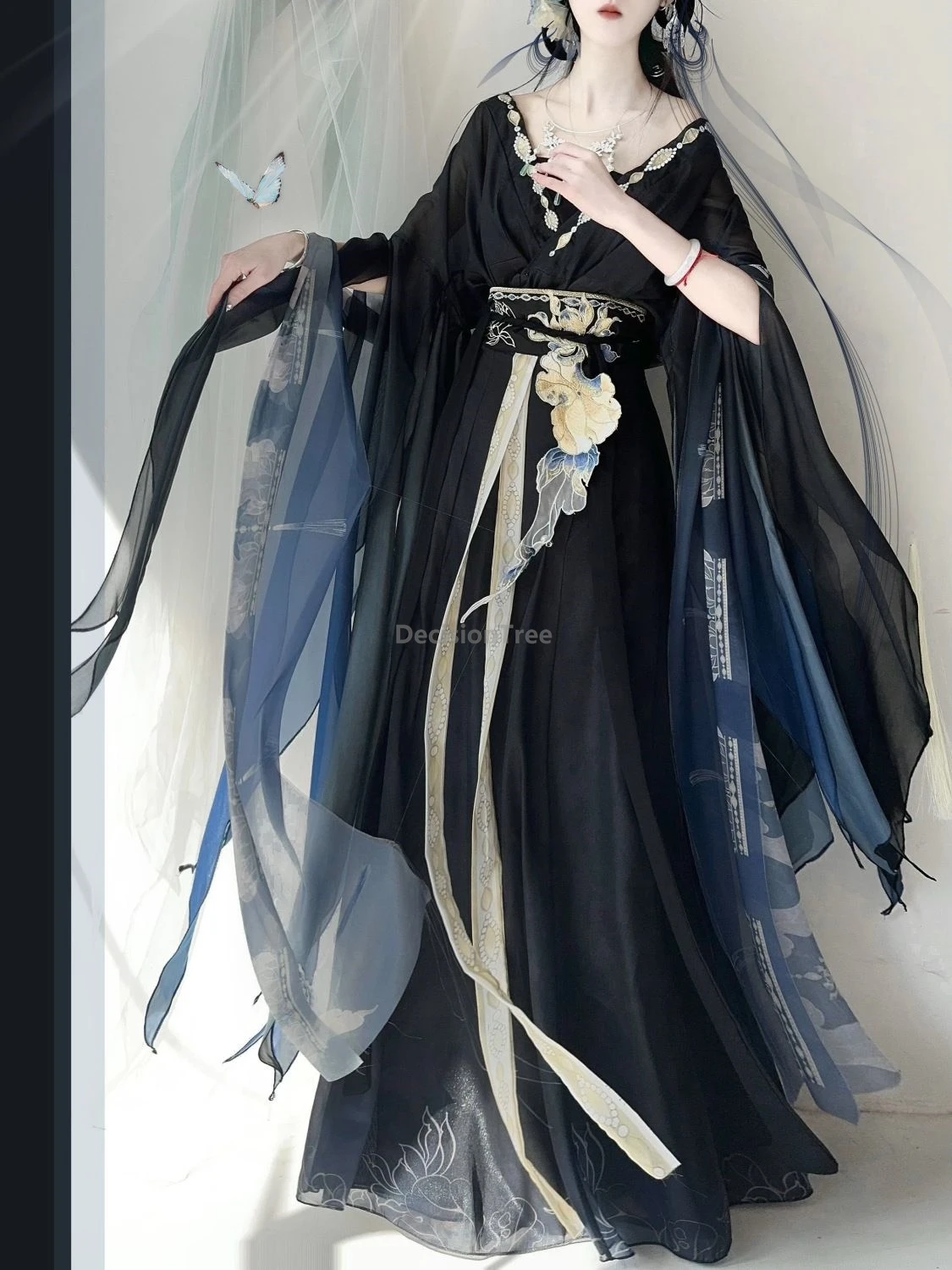 Wei Jin стиль 2021, сексуальное крутое нежное женское платье, марлевое платье с феей и градиентным принтом, изысканное платье ханьфу в китайском стиле 
Wei Jin стиль 2021, сексуальное крутое нежное женское платье, марлевое платье с феей и градиентным принтом, изысканное платье ханьфу в китайском стиле