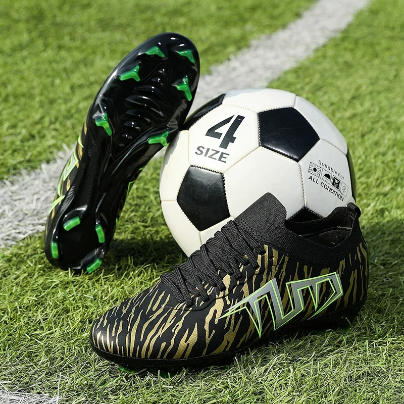 High Quality Men Football Field Boots FG Grass Training Soccer Shoes Society Cleats Football Shoes Low Cut Sneaker Ultralight
High Quality Men Football Field Boots FG Grass Training Soccer Shoes Society Cleats Football Shoes Low Cut Sneaker Ultralight