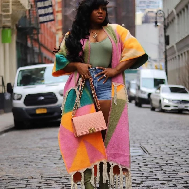 Women Color Patchwork Tassel Long Cardigan Fashion Casual Half Sleeve Open Stitch Split Loose Streetwear Coats Wholesale Drop
Women Color Patchwork Tassel Long Cardigan Fashion Casual Half Sleeve Open Stitch Split Loose Streetwear Coats Wholesale Drop