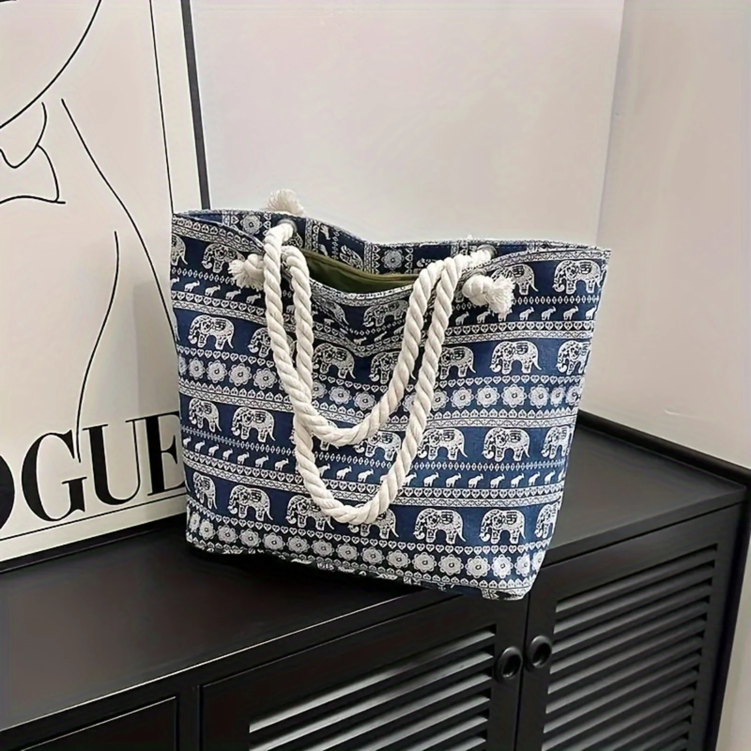 Style Large Canvas Tote Bag With Vintage Elephant Print, Fashionable Multi-Functional Shoulder Bag For Women, Spacious Carryall
Style Large Canvas Tote Bag With Vintage Elephant Print, Fashionable Multi-Functional Shoulder Bag For Women, Spacious Carryall