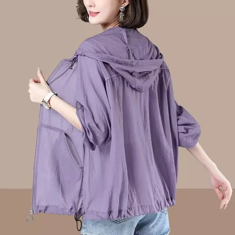 Women 2024 Summer New Thin Solid Color Jacket Female Sun UV-proof Hooded Coat Ladies Outdoor Long Sleeve Casual Outerwear S22
Women 2024 Summer New Thin Solid Color Jacket Female Sun UV-proof Hooded Coat Ladies Outdoor Long Sleeve Casual Outerwear S22