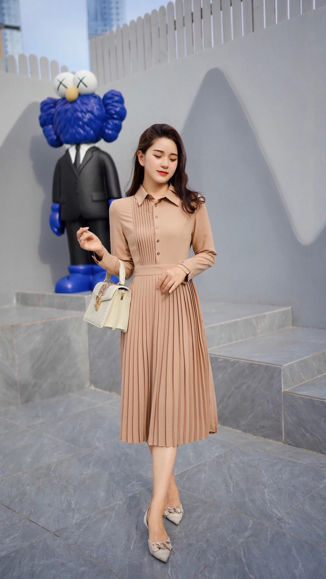 Winter 2023 Autumn New And Women's ClothingUpper Body Irregular Stripes Hem Pleated Dress 1014
Winter 2023 Autumn New And Women's ClothingUpper Body Irregular Stripes Hem Pleated Dress 1014