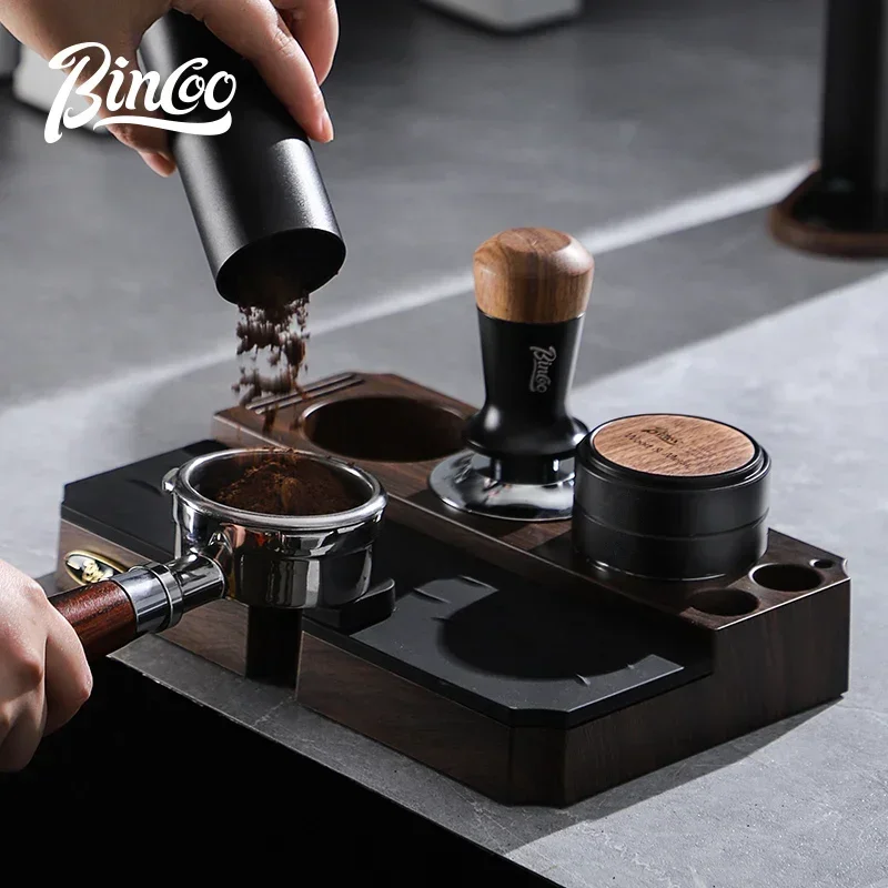 Bincoo 51/58 мм станция для тампера для кофе, распределитель кофе, тампер для эспрессо, инструмент для распределения из нержавеющей стали, аксессуары для бариста
Bincoo 51/58 мм станция для тампера для кофе, распределитель кофе, тампер для эспрессо, инструмент для распределения из нержавеющей стали, аксессуары для бариста