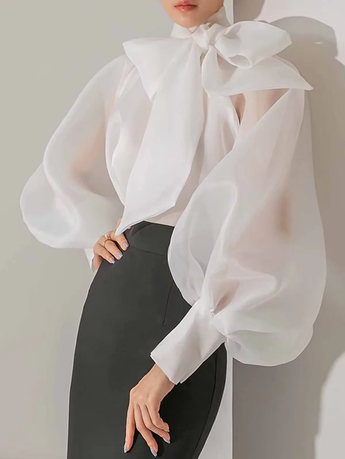 Elegant Mesh Blouse Women Puff Sleeve Bow Tie Collar Transparent Sweet Blouses Spring Summer Harajuku Office Lady Blouse
Elegant Mesh Blouse Women Puff Sleeve Bow Tie Collar Transparent Sweet Blouses Spring Summer Harajuku Office Lady Blouse
