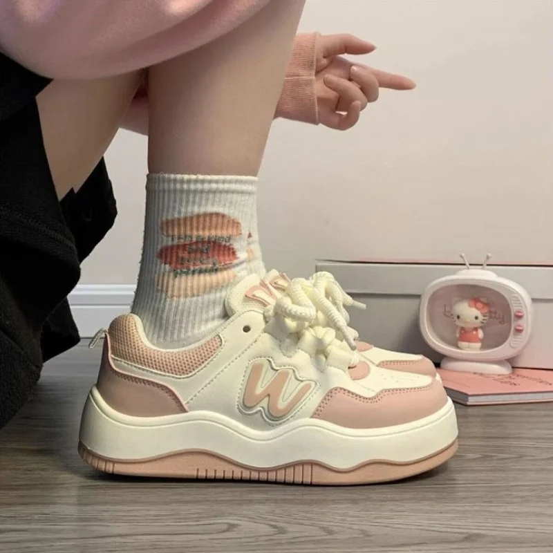 American Retro Bread Shoe Women's Spring Thick Bottom Black White Panda Student Casual Shoes Original Design Fashion Sneakers
American Retro Bread Shoe Women's Spring Thick Bottom Black White Panda Student Casual Shoes Original Design Fashion Sneakers