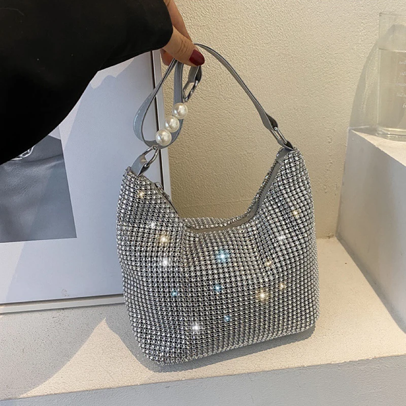 New Women Fashion Rhinestone Square Bag Ladies Messenger Bag Designer Pearl Chain Shoulder Corssbody Bags
New Women Fashion Rhinestone Square Bag Ladies Messenger Bag Designer Pearl Chain Shoulder Corssbody Bags