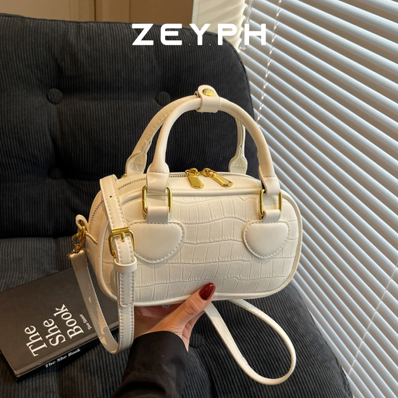 Zeyph Cute Minimalist Style Pu Material Women s Four Seasons Model Medium Shoulder Bag Crossbody Bag Baseball Bag
Zeyph Cute Minimalist Style Pu Material Women s Four Seasons Model Medium Shoulder Bag Crossbody Bag Baseball Bag
