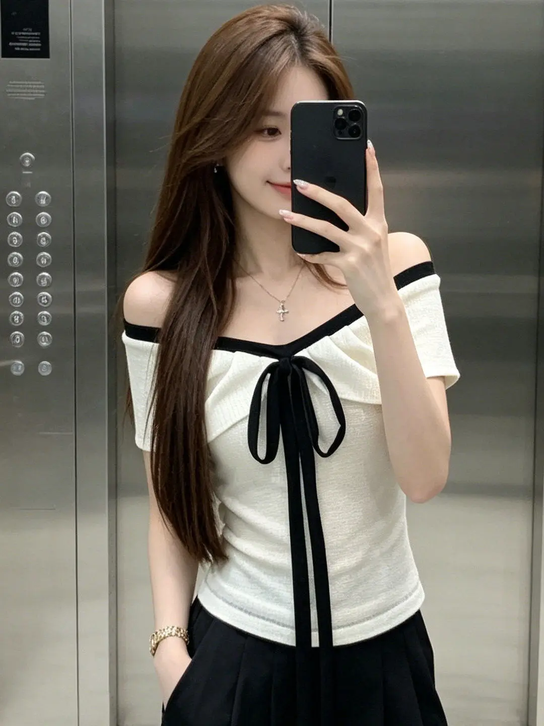 Korean Style Pure Desire One Shoulder Short Sleeve T-Shirt Women Summer New Fashion Slimming Sexy Exposure Shoulder Top
Korean Style Pure Desire One Shoulder Short Sleeve T-Shirt Women Summer New Fashion Slimming Sexy Exposure Shoulder Top