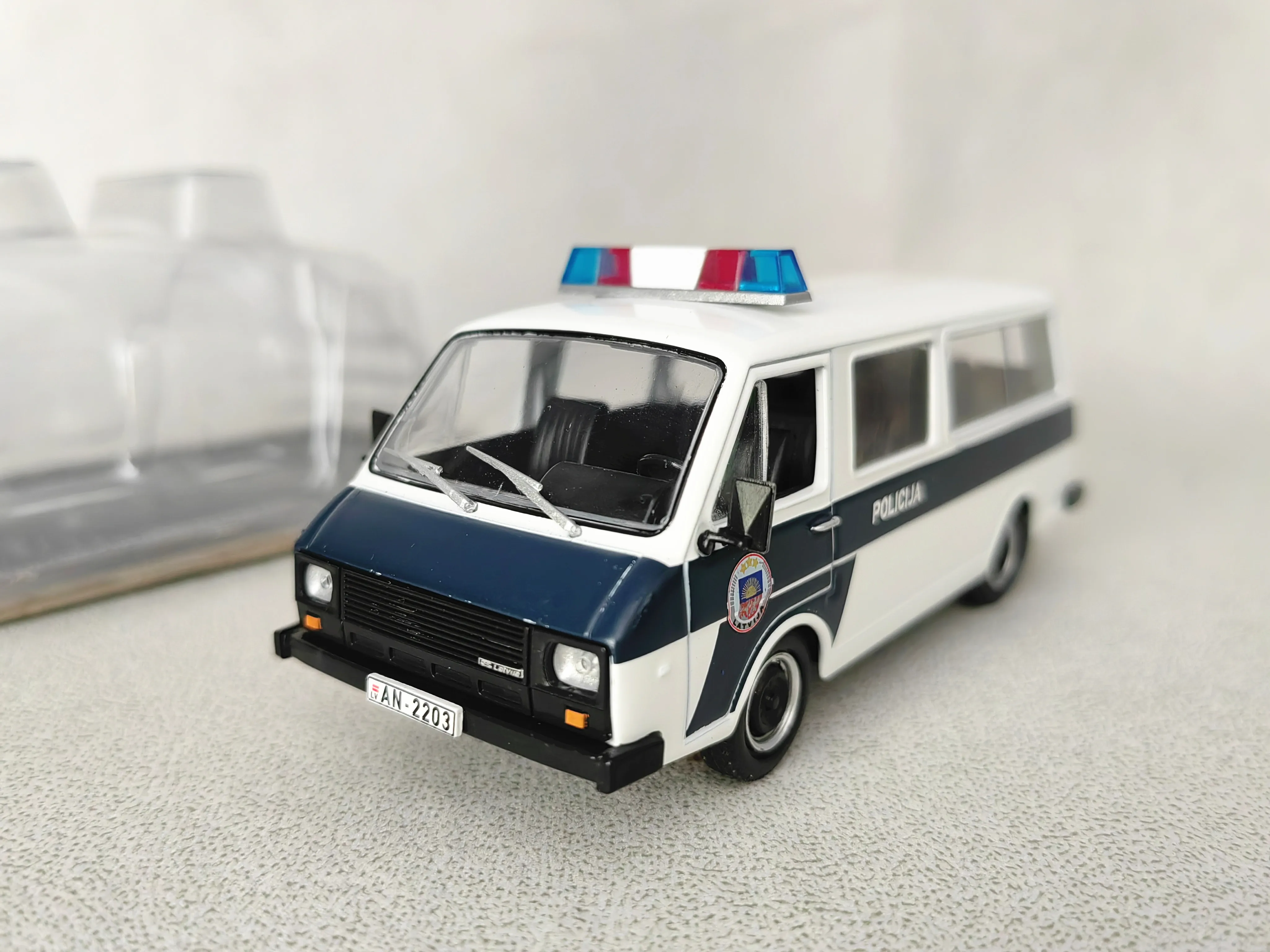 Diecast 1/43 Scale Ambulance RAF 22038 Alloy Car Model Collectible Toy Gift Souvenir Display Ornament
Diecast 1/43 Scale Ambulance RAF 22038 Alloy Car Model Collectible Toy Gift Souvenir Display Ornament