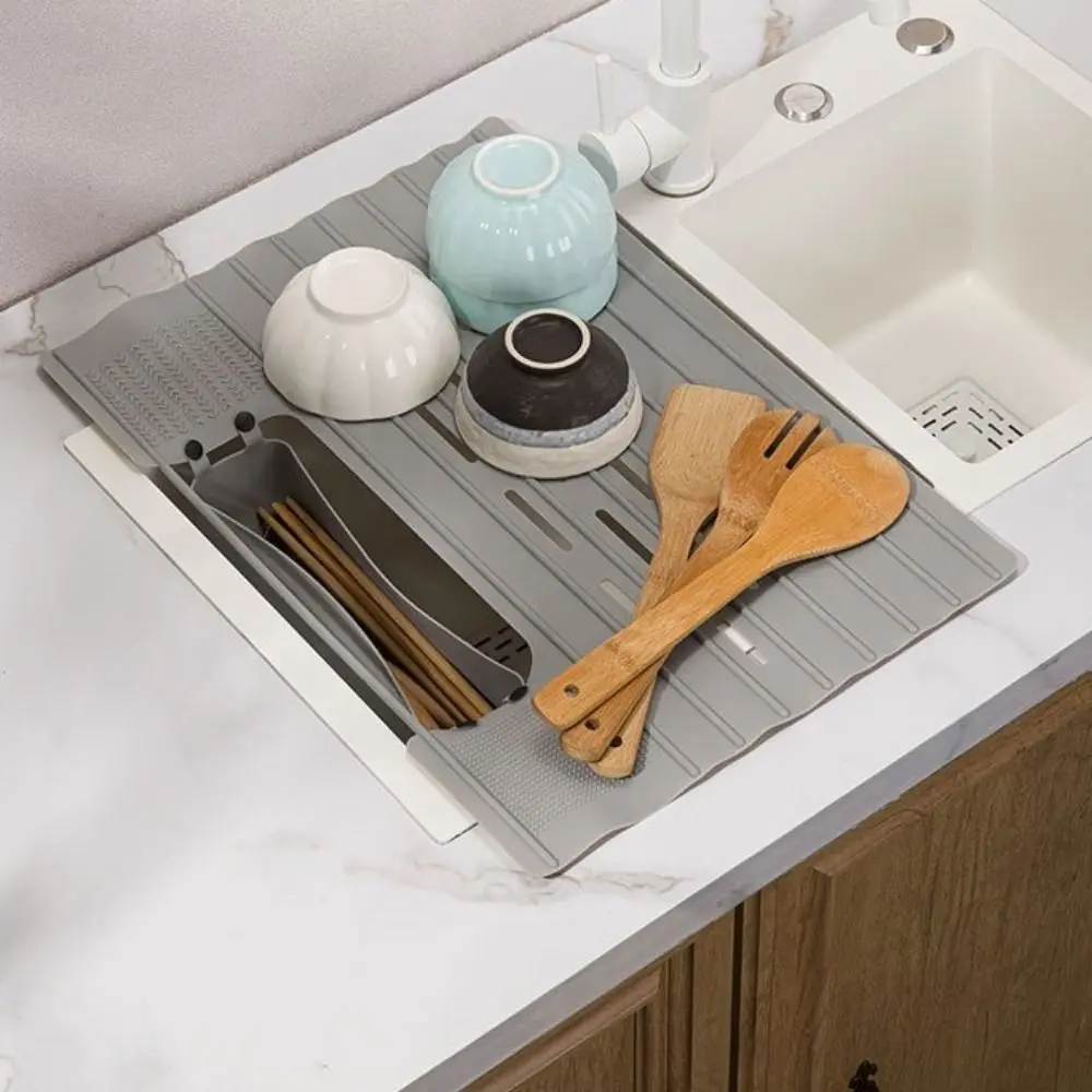 Silicone Kitchen Storage Rack Heat resistant Folding Dish Drying Rack with Pocket Space Saving Makeup Drainer Rack for Kitchen
Silicone Kitchen Storage Rack Heat resistant Folding Dish Drying Rack with Pocket Space Saving Makeup Drainer Rack for Kitchen