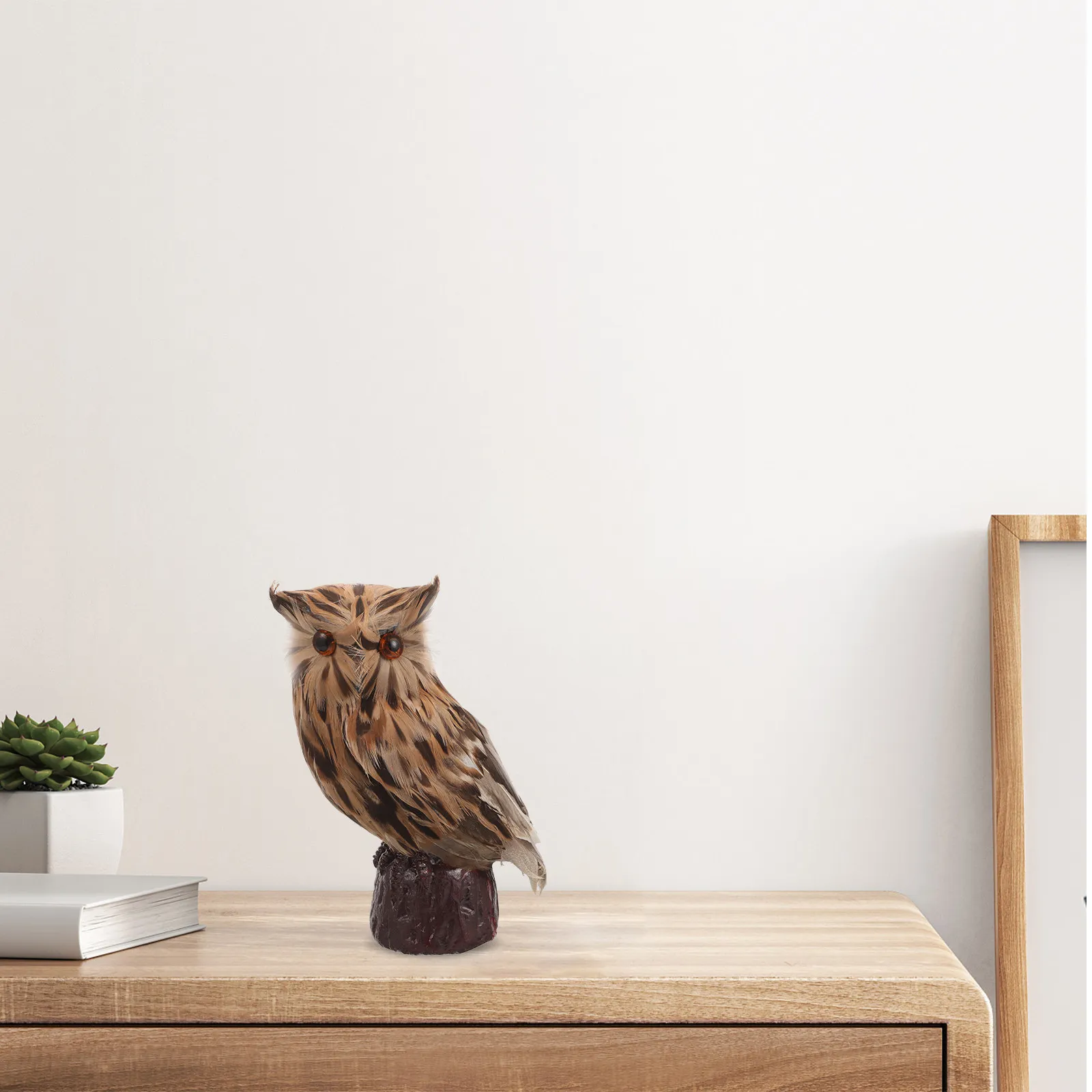Owl Simulation Statue Feathered Owl Decor Soft Plume Texture Home Garden Decoration Photography Prop Nature Theme
Owl Simulation Statue Feathered Owl Decor Soft Plume Texture Home Garden Decoration Photography Prop Nature Theme