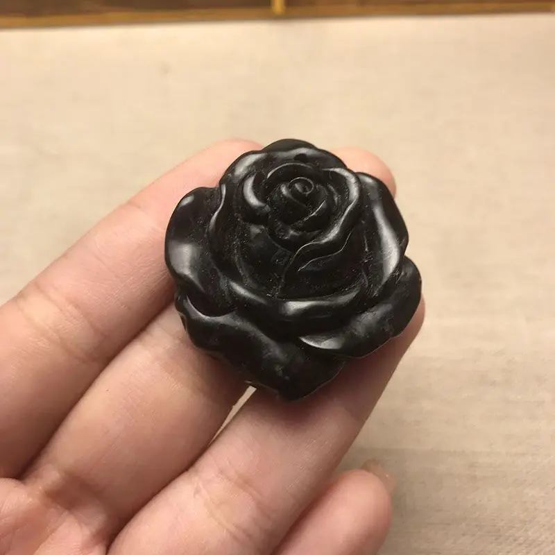 Medicine King Stone Rose Pendant Black Green Jade Pendant for Women Wearing Health Preservation Ink Green Jade Flower Pendant
Medicine King Stone Rose Pendant Black Green Jade Pendant for Women Wearing Health Preservation Ink Green Jade Flower Pendant