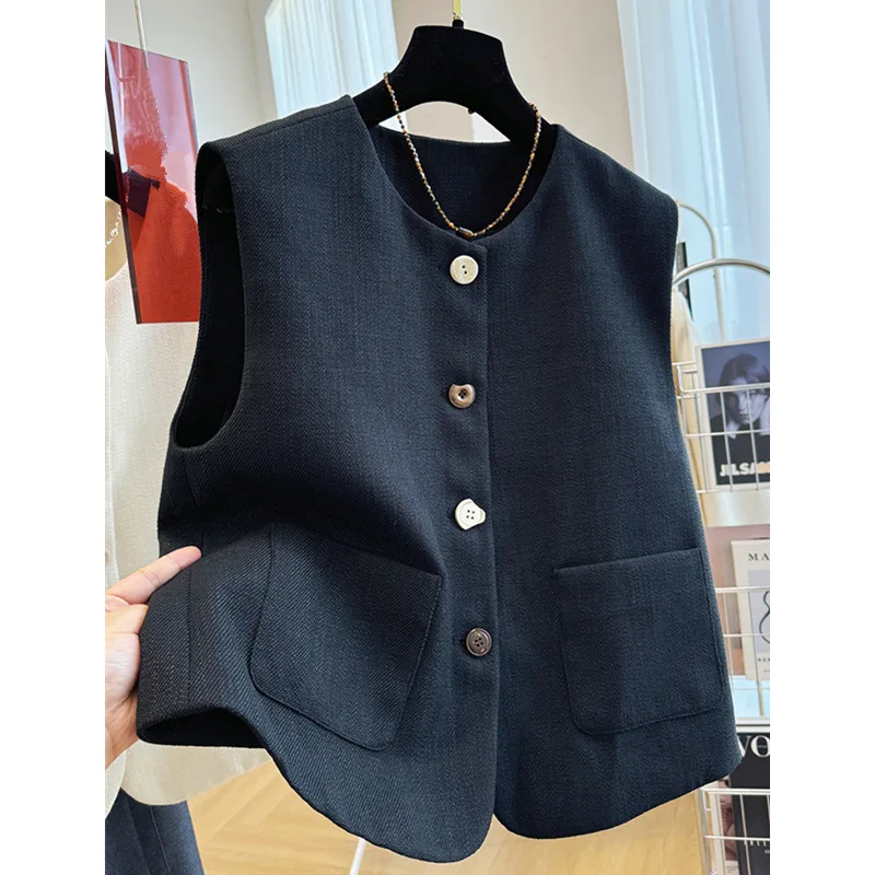 New Sleeveless O Neck Suit Vest Women Temperament Waistcoat Spring Summer 2026 New Chic Single Breasted Pockets Vests
New Sleeveless O Neck Suit Vest Women Temperament Waistcoat Spring Summer 2026 New Chic Single Breasted Pockets Vests
