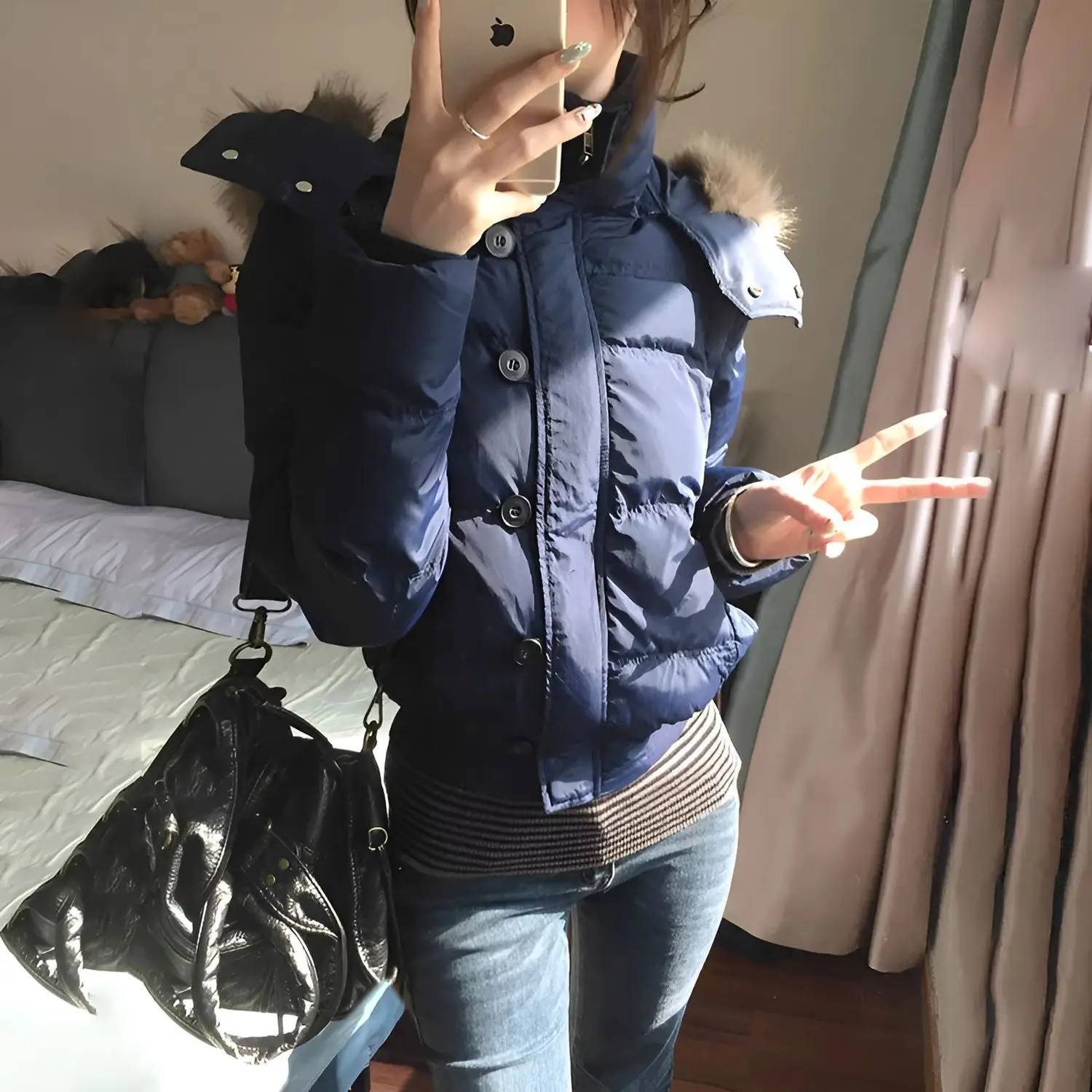 2025 American Retro Jacket Faux Fur Hooded Longe Sleeve Women Casual Pure Color Vintage Coats Aesthetics Parkas Winter
2025 American Retro Jacket Faux Fur Hooded Longe Sleeve Women Casual Pure Color Vintage Coats Aesthetics Parkas Winter