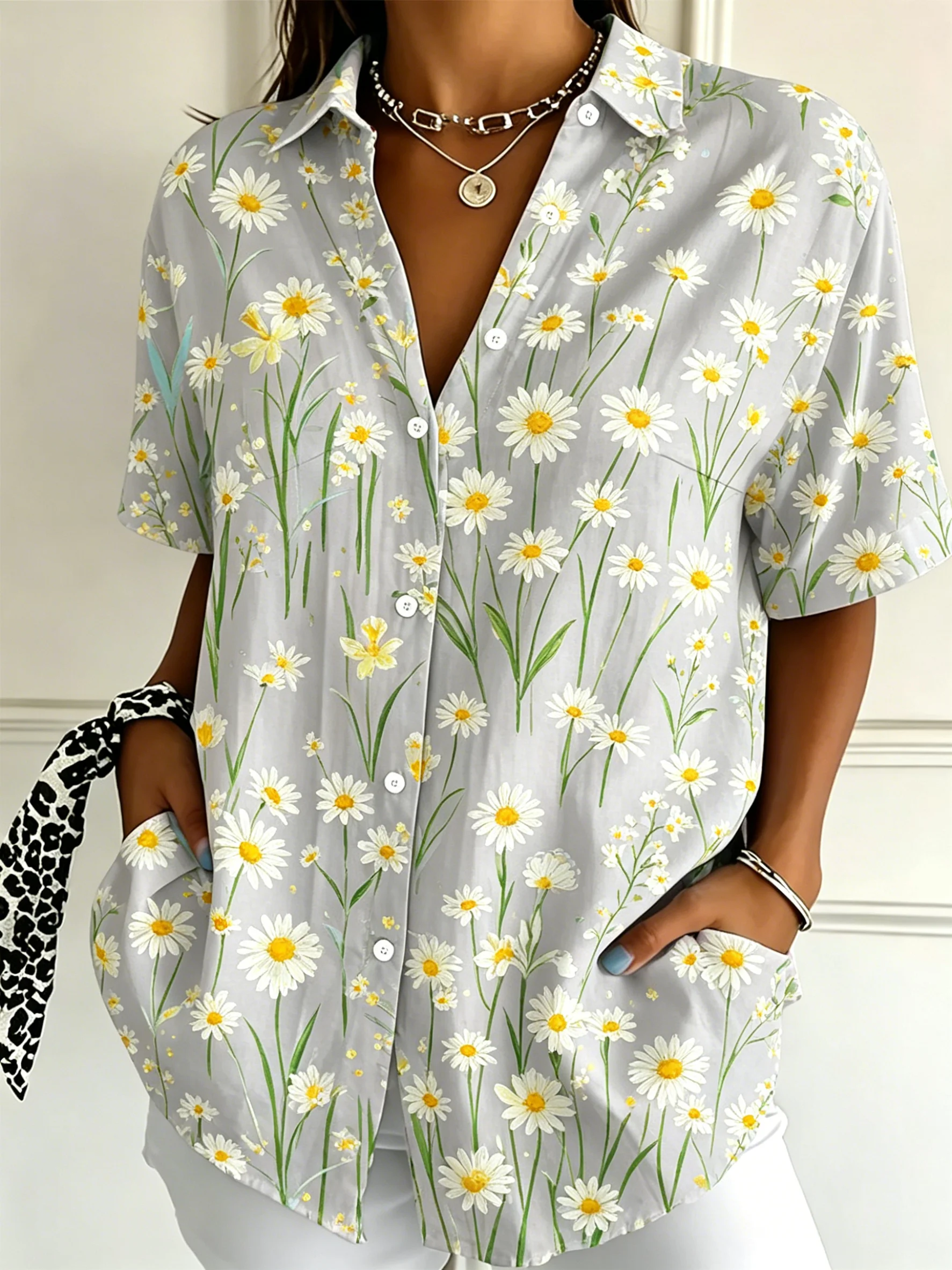 Women's Spring Summer Lapel Shirt, Light Gray Base Fresh Daisy Floral Stem Allover Print Casual Tops for Daily Street Outfit
Women's Spring Summer Lapel Shirt, Light Gray Base Fresh Daisy Floral Stem Allover Print Casual Tops for Daily Street Outfit