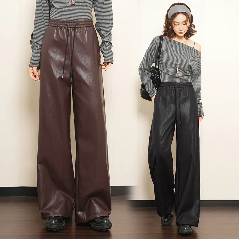 Брюки из искусственной кожи с эластичной резинкой на талии, широкие брюки, осень-зима, новые ретро-высокие драпированные утягивающие повседневные длинные брюки с высокой талией
Брюки из искусственной кожи с эластичной резинкой на талии, широкие брюки, осень-зима, новые ретро-высокие драпированные утягивающие повседневные длинные брюки с высокой талией