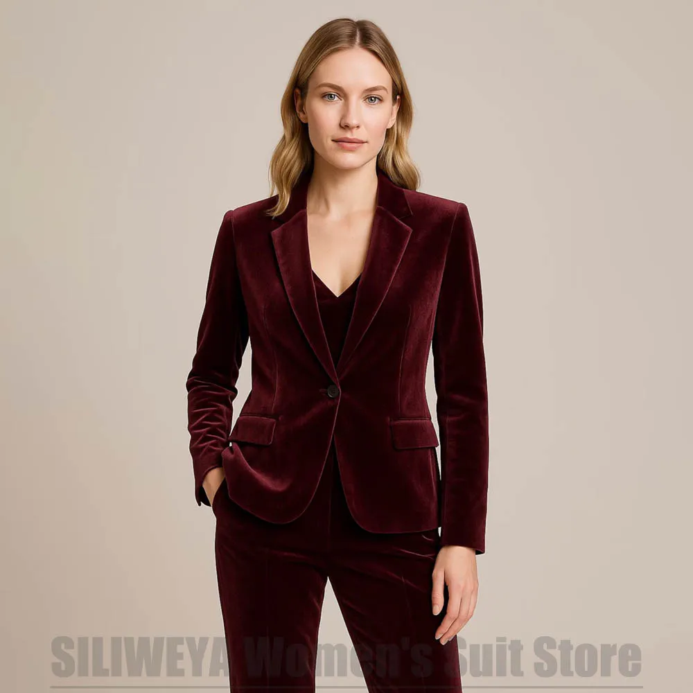 Женский бархатный костюм-двойка: приталенный, стильный, с отложным воротником, на одной пуговице. Идеален для торжественных мероприятий, вечеринок, повседневной носки и офиса.
Женский бархатный костюм-двойка: приталенный, стильный, с отложным воротником, на одной пуговице. Идеален для торжественных мероприятий, вечеринок, повседневной носки и офиса.