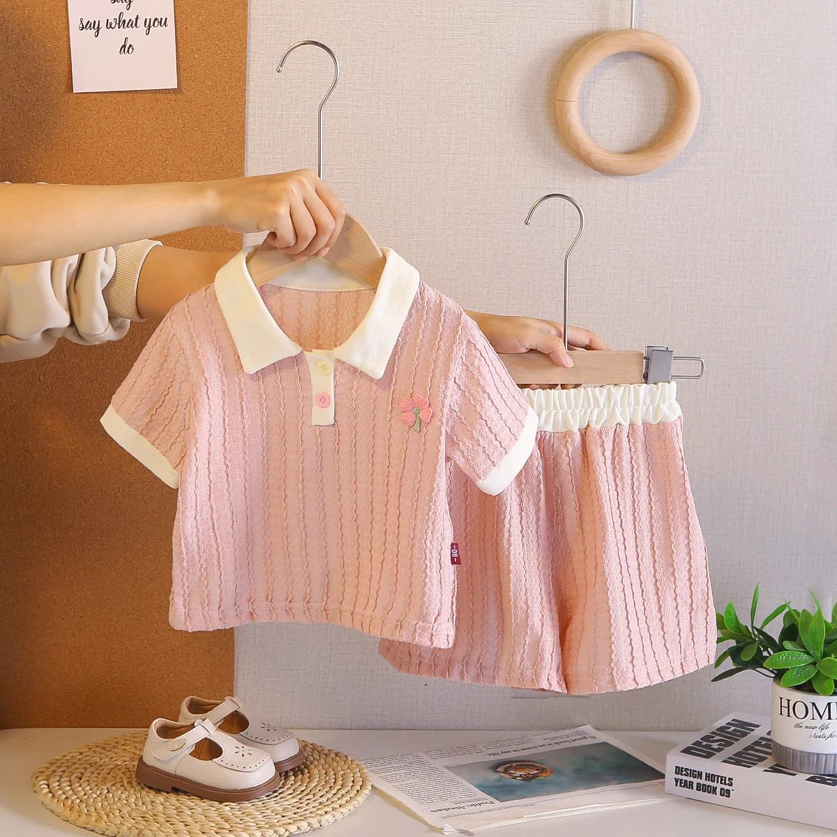 Baby Girl Clothes Toddler Girls 2PCS Solid Color Wavy Textured Polo Shirt Shorts Set Cute Summer Outfit for Daily Party Vacation
Baby Girl Clothes Toddler Girls 2PCS Solid Color Wavy Textured Polo Shirt Shorts Set Cute Summer Outfit for Daily Party Vacation