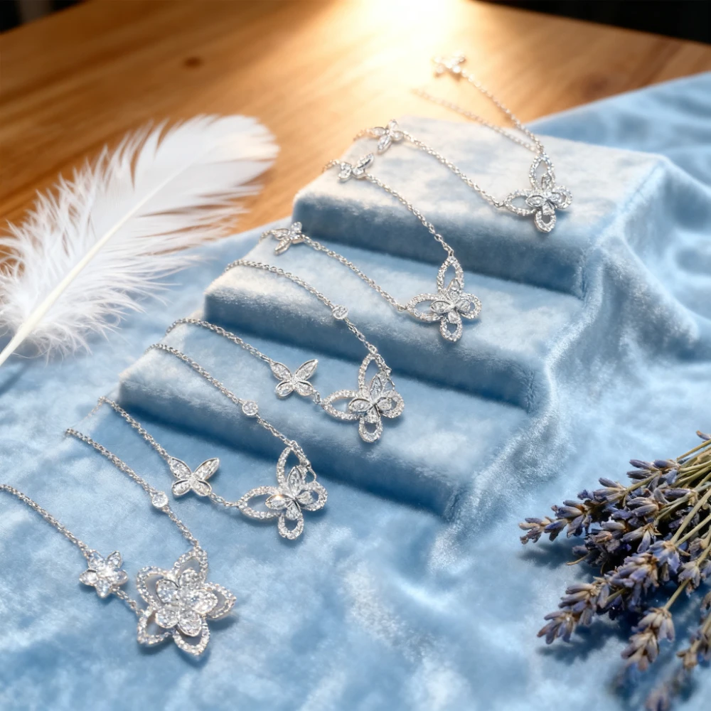 Premium Jewelry French Luxury Butterfly Phantom Women's Necklace Moissanite Sparkling Enchanting Party Gifts
Premium Jewelry French Luxury Butterfly Phantom Women's Necklace Moissanite Sparkling Enchanting Party Gifts