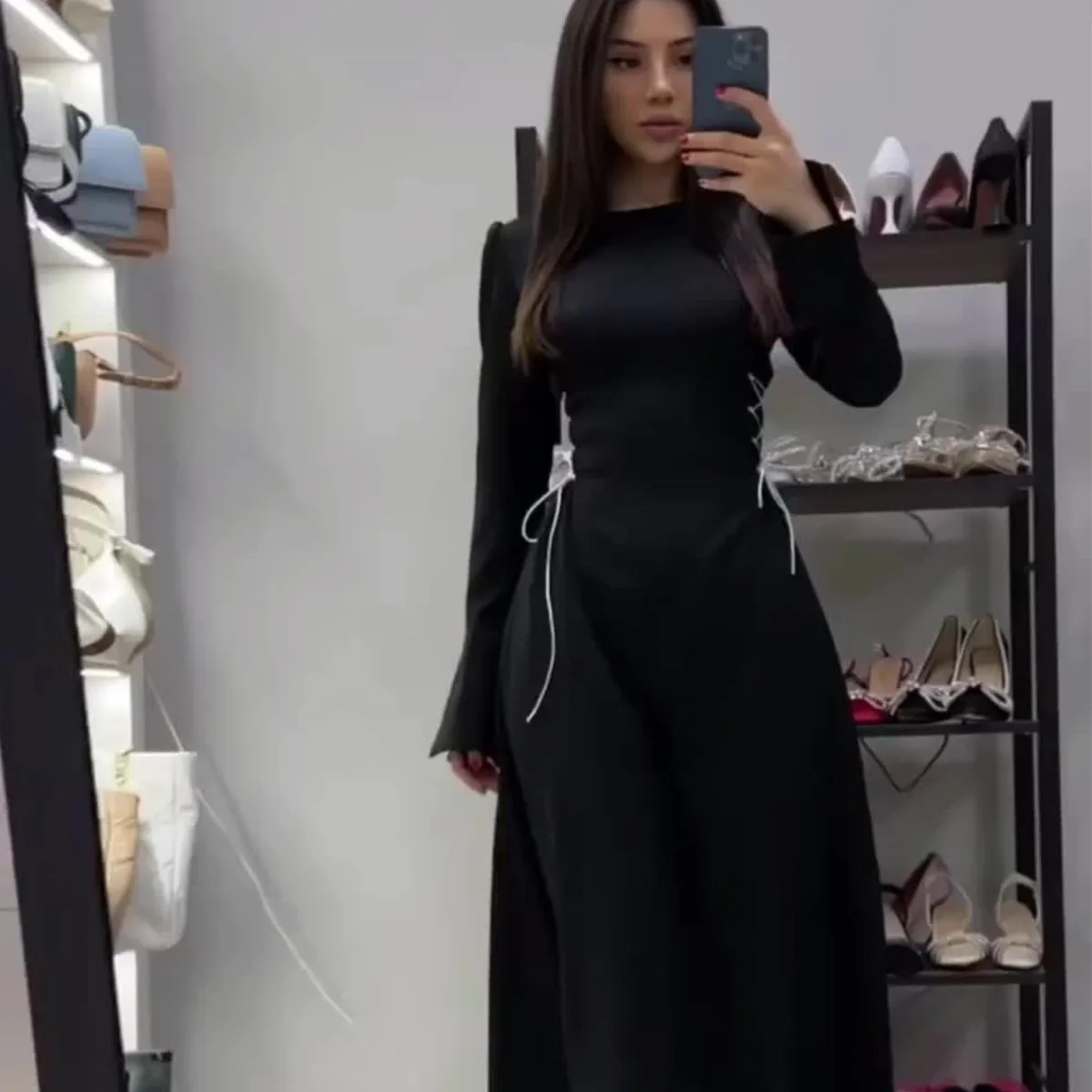 2026 Autumn New Style Women's Long Sleeve Dress With Bell Sleeves, Tie Design, And Waist-cinching Round Neck Islam Elegant
2026 Autumn New Style Women's Long Sleeve Dress With Bell Sleeves, Tie Design, And Waist-cinching Round Neck Islam Elegant