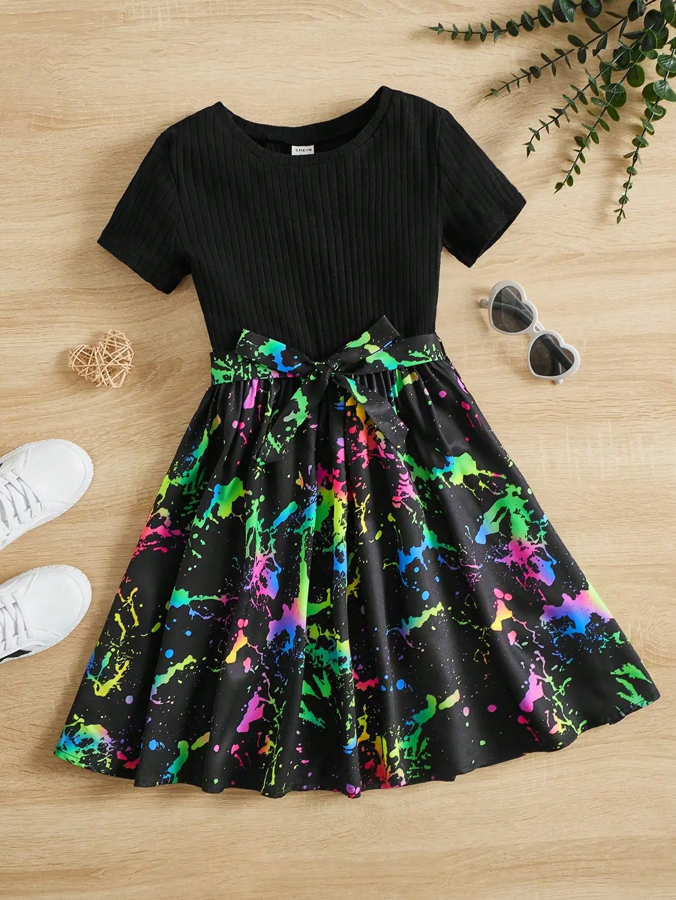 Reflective Splash Ink Print Belted Dress For Women
Reflective Splash Ink Print Belted Dress For Women