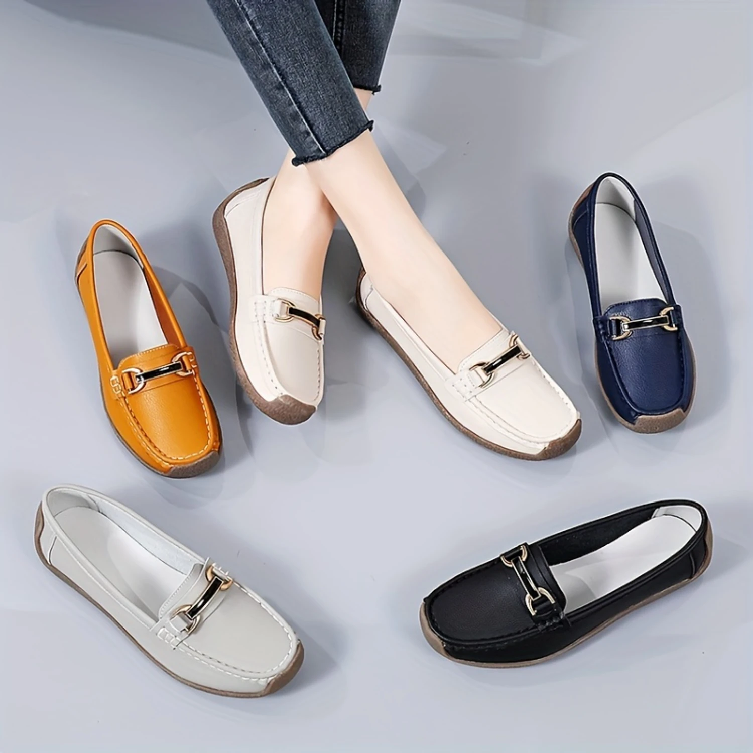 Comfortable Women's Closed Toe Slip On Flat Shoes with Metal Decor - Perfect for Casual Wear
Comfortable Women's Closed Toe Slip On Flat Shoes with Metal Decor - Perfect for Casual Wear