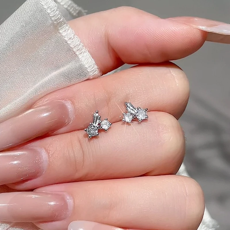 925 Sterling Silver Korean Version Mini Zircon Meteor Star Stud Earring for Women Fine Jewelry High Luxury Vintage Accessories
925 Sterling Silver Korean Version Mini Zircon Meteor Star Stud Earring for Women Fine Jewelry High Luxury Vintage Accessories