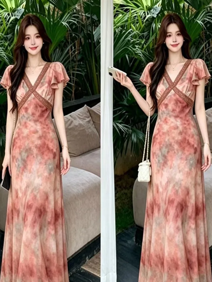 plus Size Vintage Floral Print Maxi Dress Women's Empire Waist V-Neck Summer Breathable Short Sleeve A-Line Skirt Dress
plus Size Vintage Floral Print Maxi Dress Women's Empire Waist V-Neck Summer Breathable Short Sleeve A-Line Skirt Dress