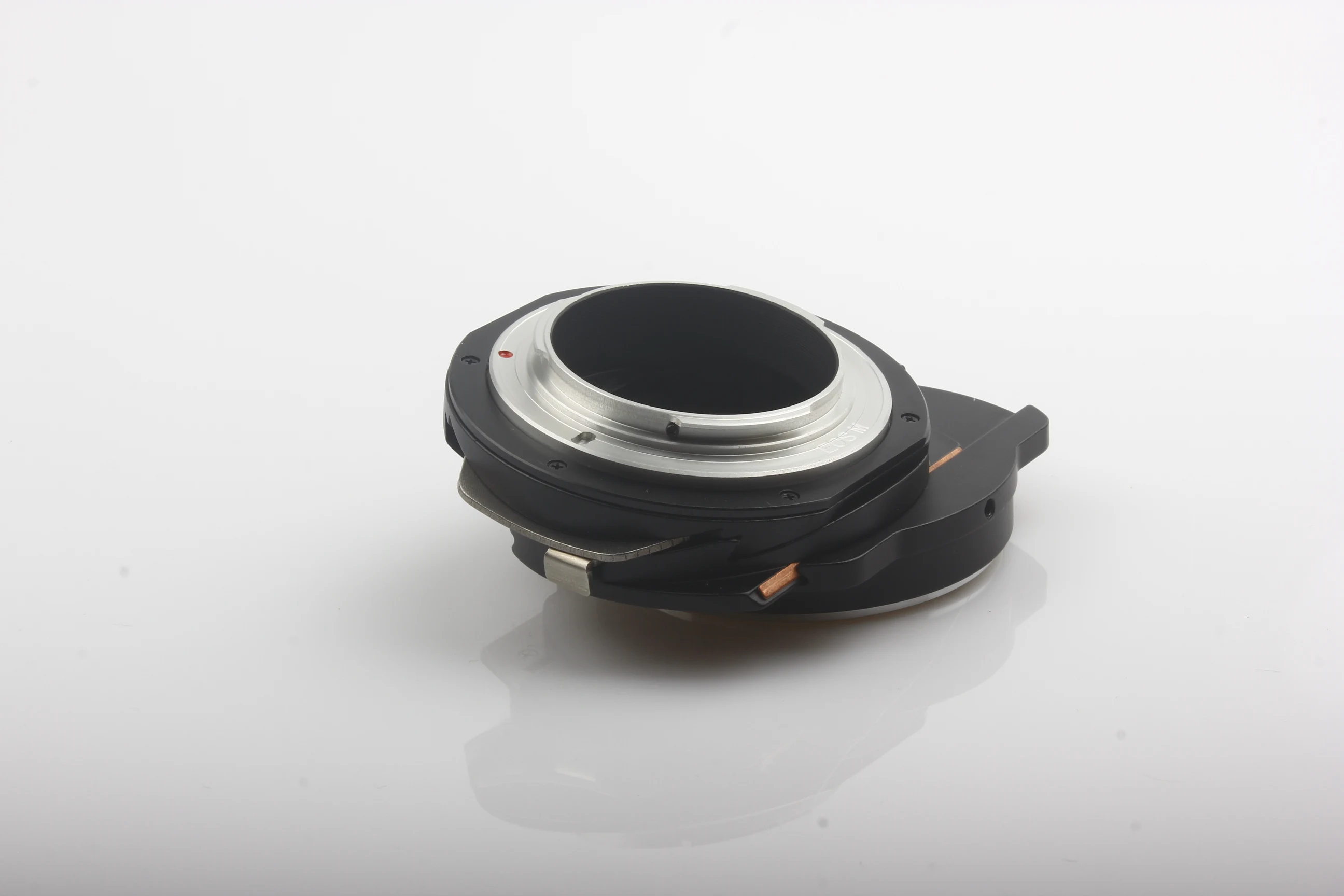 Переходное кольцо для объектива leica LR R к беззеркальной камере canon eosm/m1/m2/m3/m5/m6/m10/m50/m100
Переходное кольцо для объектива leica LR R к беззеркальной камере canon eosm/m1/m2/m3/m5/m6/m10/m50/m100